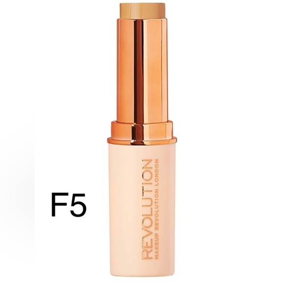 F5 | Makeup Revolution Fast Base Stick Foundation - Picture 2 of 5